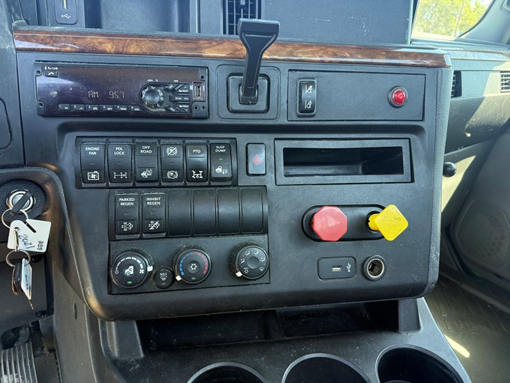 2018-international-lt-image-23