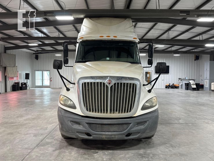 2012-international-prostar-image-7