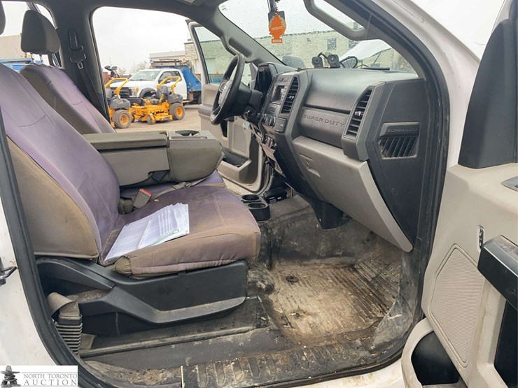 2019-ford-f350-image-27