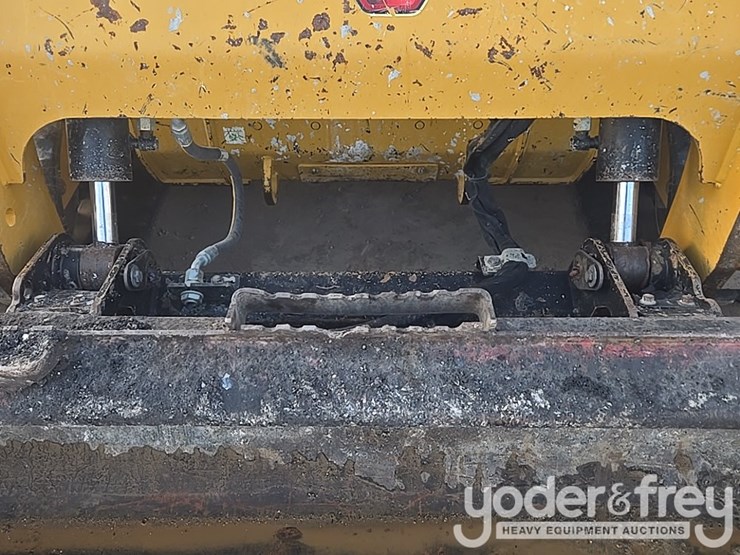 2022-caterpillar-289d3-image-26