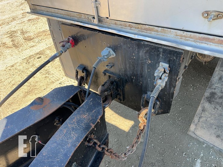 1999-kenworth-t800-image-9