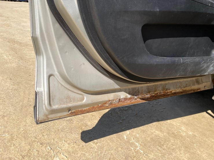 2013-chevrolet-equinox-image-30