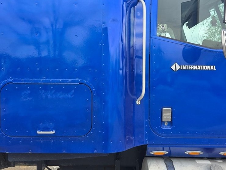 2006-international-9900-image-35