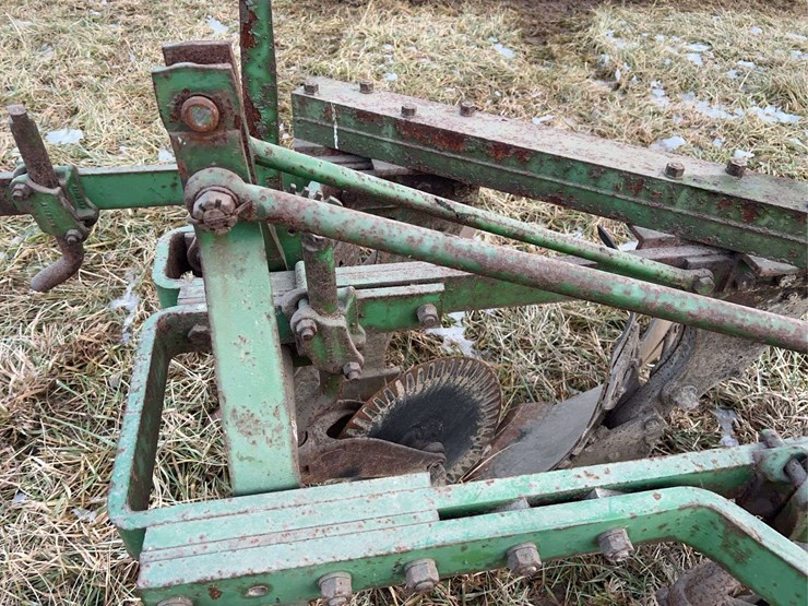 john-deere-four-bottom-plow-image-9
