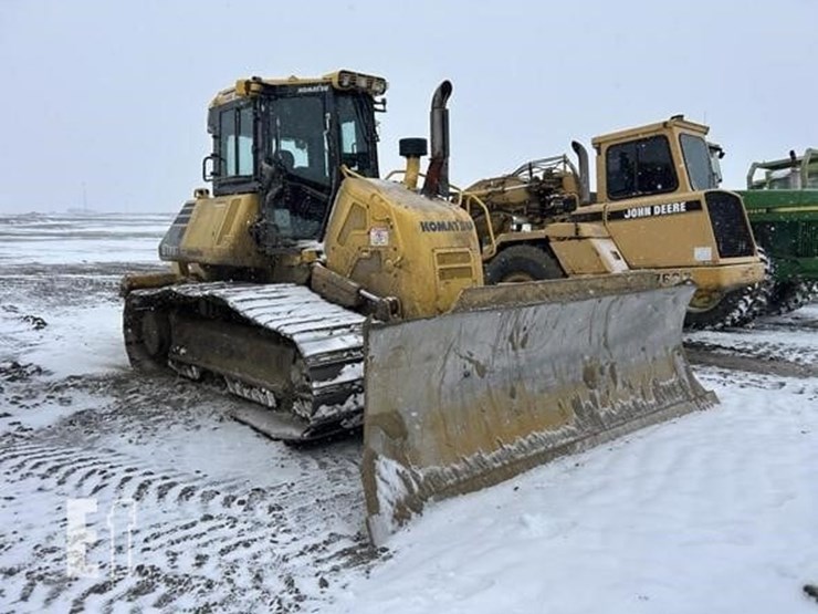 2017-komatsu-d61pxi-image-3