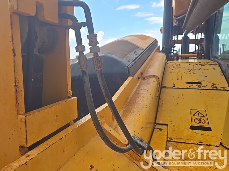 2018-jcb-512-56-image-57