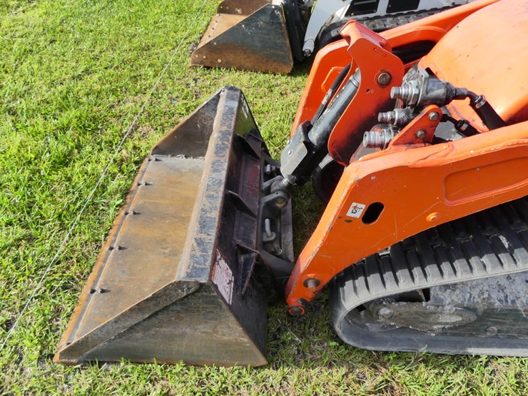 2023-kubota-scl1000-image-8