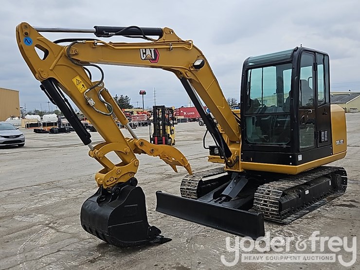 2018-caterpillar-305.5-image-33