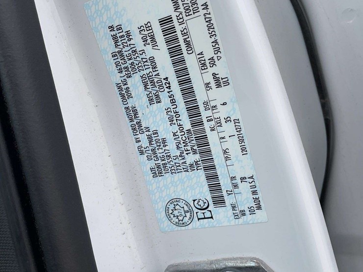 2015-ford-escape-image-23