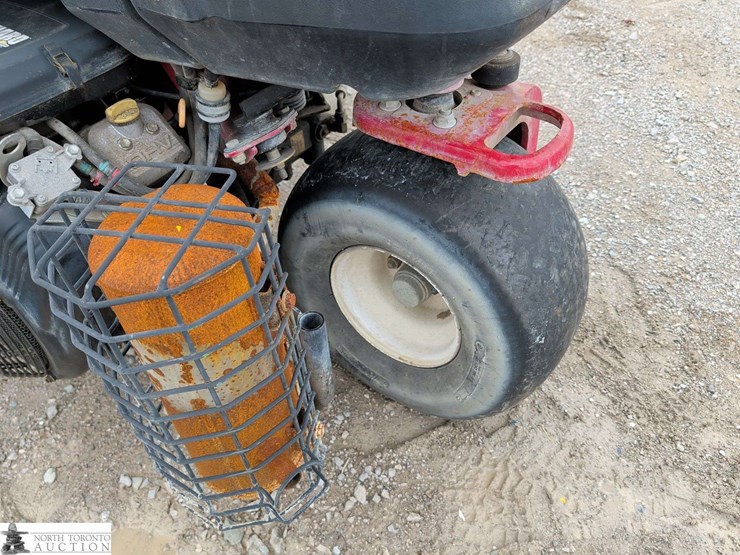 2013-toro-groundsmaster-3320-image-23