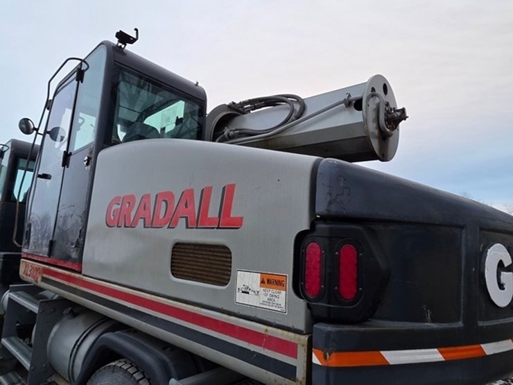 2001-gradall-xl3100-image-14