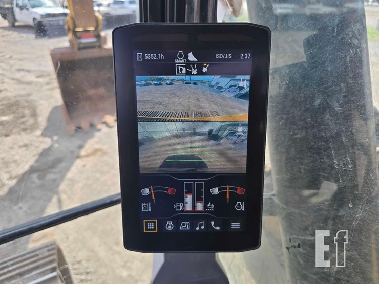 2020-caterpillar-336gc-image-22