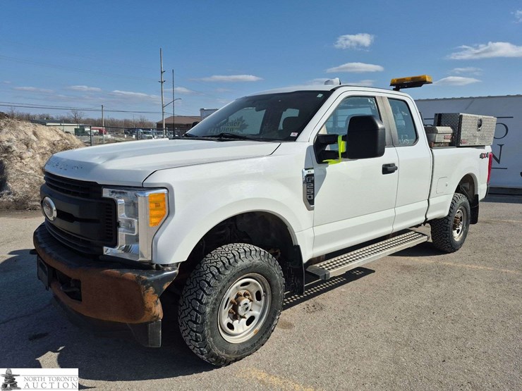 2017-ford-f250-image-1