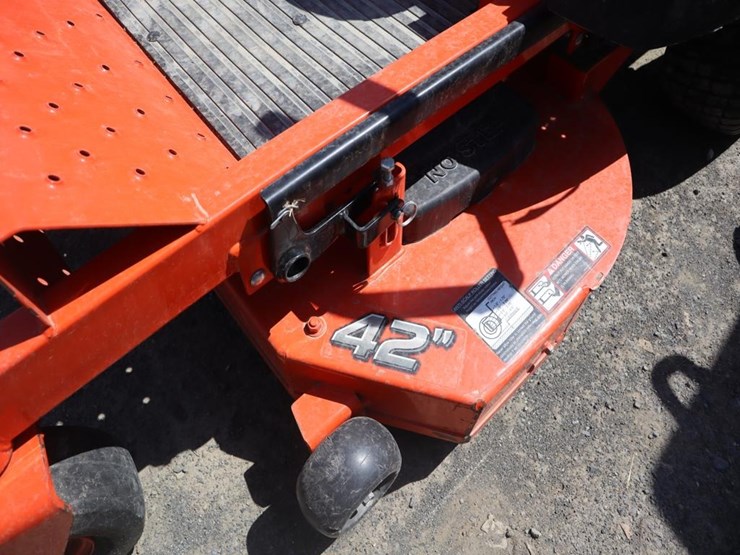 kubota-z231-zero-turn-mower-hours-showing:-35,-42in-cut-image-11