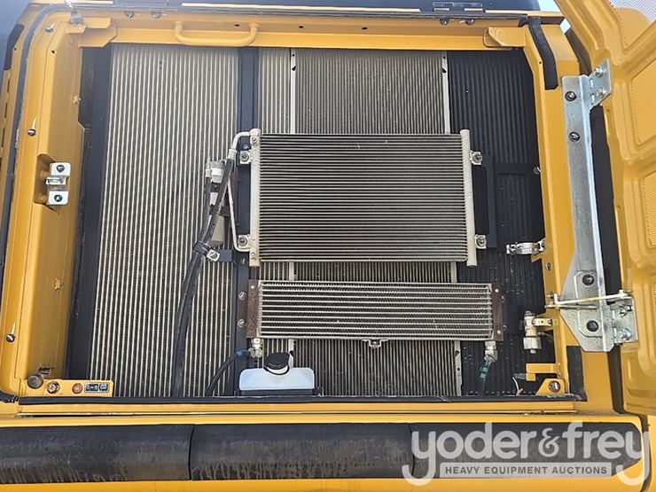 2017-caterpillar-336fl-image-47