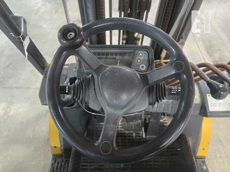 2019-caterpillar-gp25n-image-14