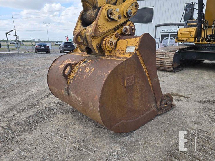 2020-caterpillar-336gc-image-11