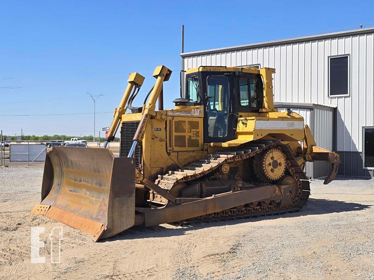 2006-caterpillar-d6r-iii-image-1
