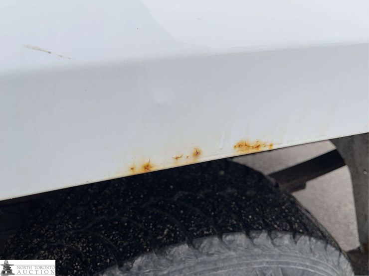 2018-chevrolet-silverado-1500-image-24