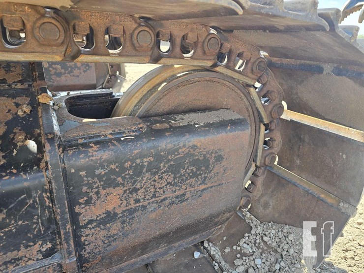 2019-caterpillar-320-image-34