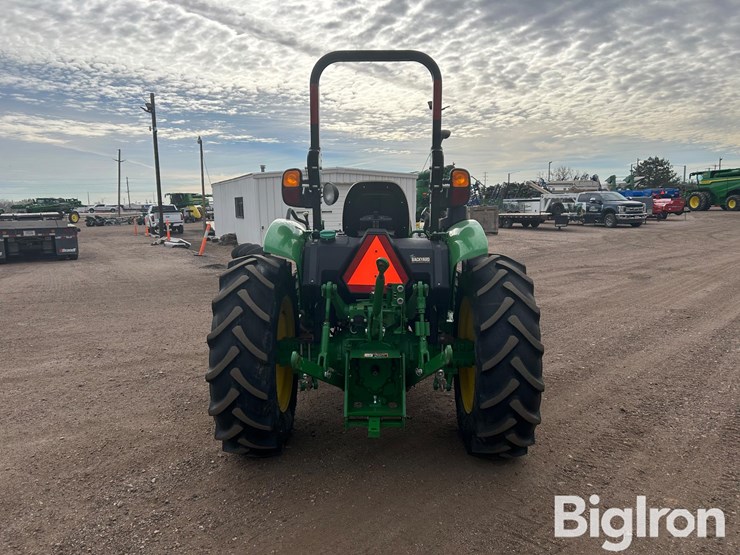 2022-john-deere-5045e-image-6