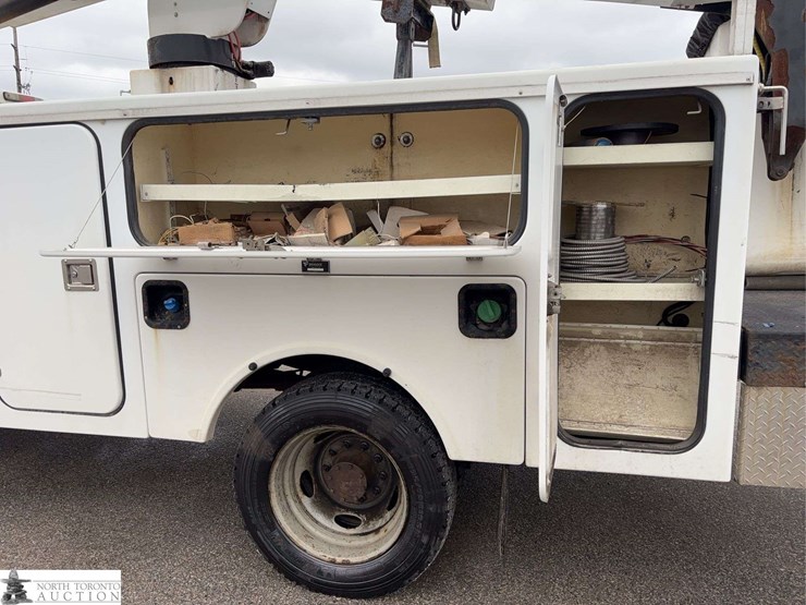 2012-ford-f550-image-18