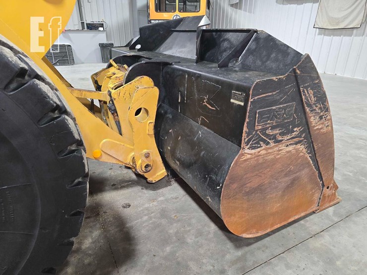 2014-caterpillar-924k-image-11