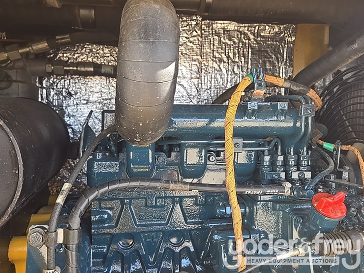 2018-caterpillar-305.5-image-64