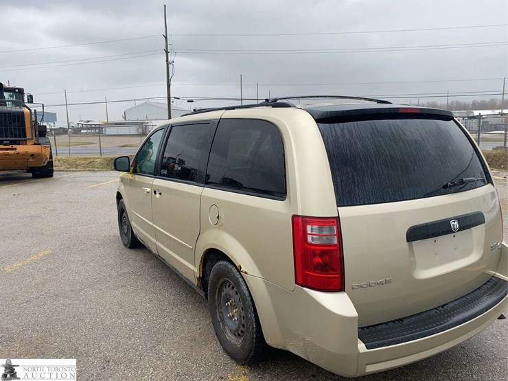 2010-dodge-grand-caravan-se-image-6