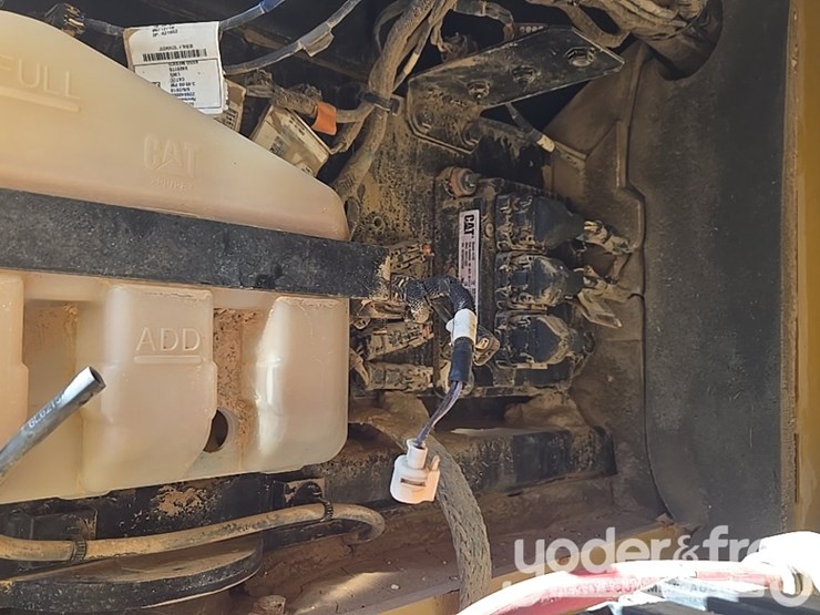 2019-caterpillar-336-image-40