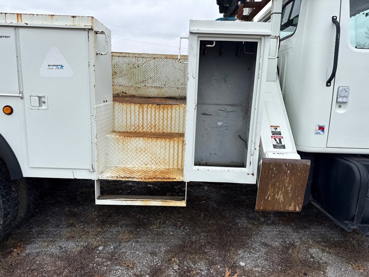 2000-international-4900-image-27