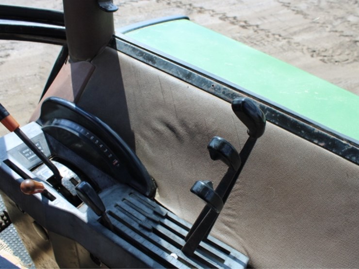 john-deere-4650-image-27