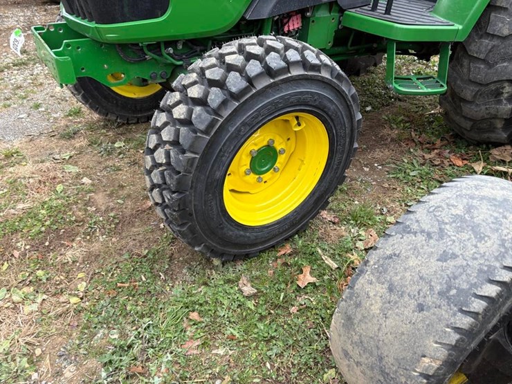 2019-john-deere-4044m-image-5