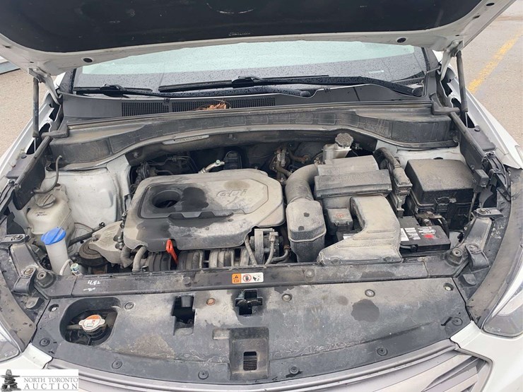 2017-hyundai-santa-fe-image-13