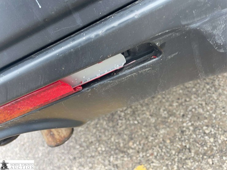 2017-ford-explorer-image-27