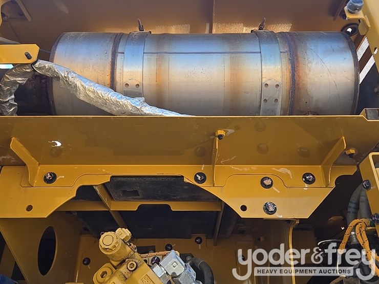 2019-caterpillar-336-image-53