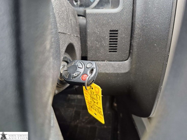 2010-ford-escape-image-14