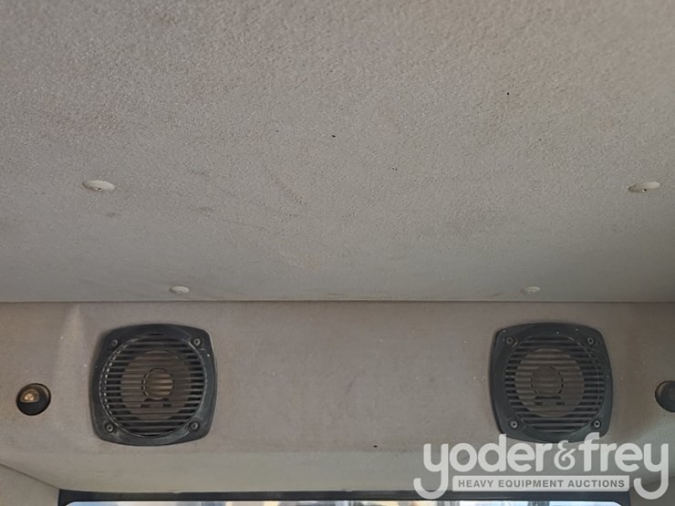 2015-komatsu-pc490-lc-11-image-149