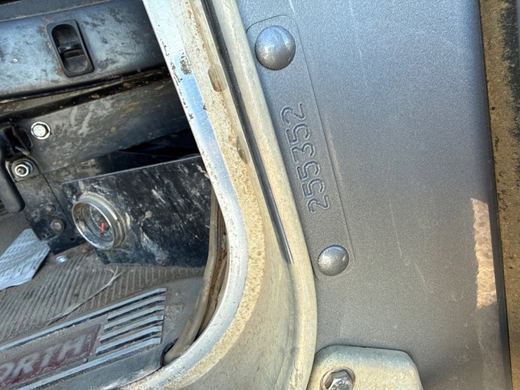 2009-kenworth-t800-image-9