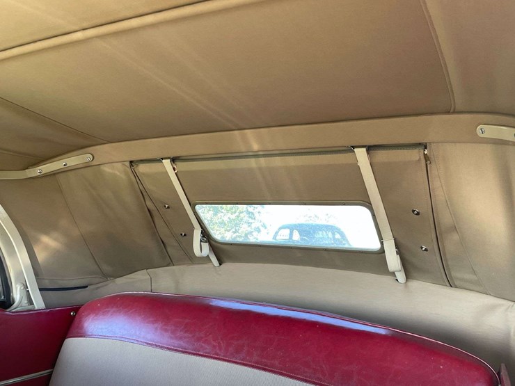 1948-ford-super-deluxe-convertible-image-47