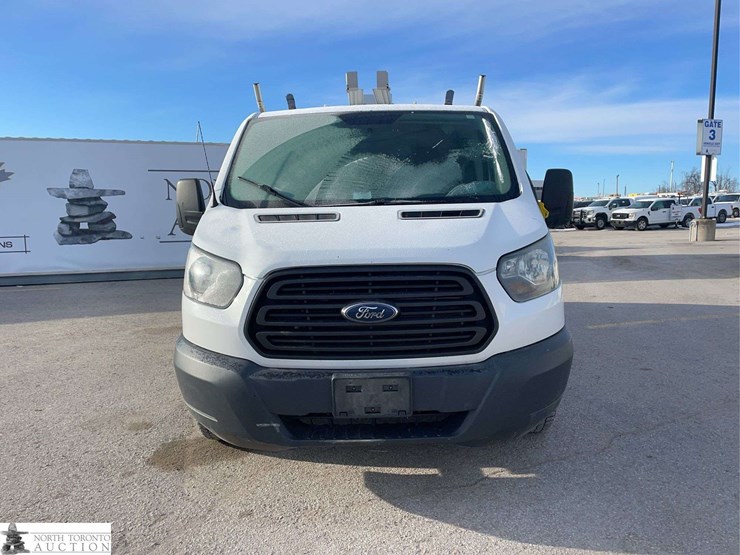 2015-ford-transit-image-2