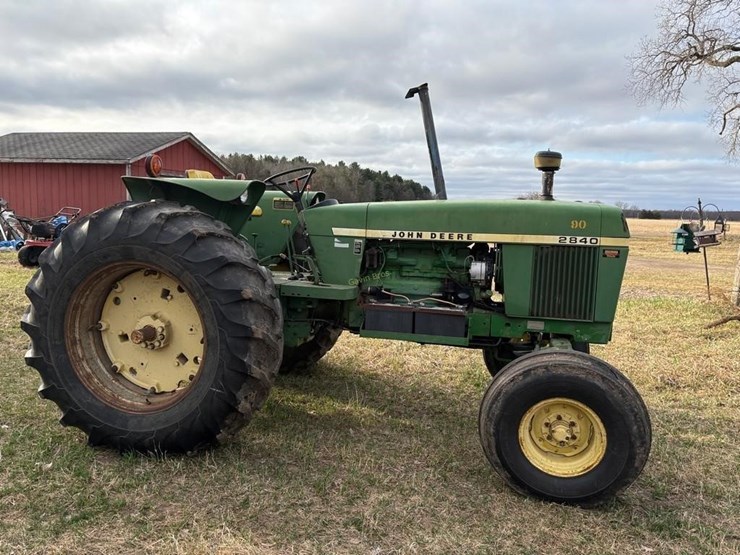 john-deere-2840-image-4