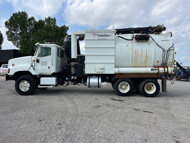 2005-international-paystar-5600i-image-8