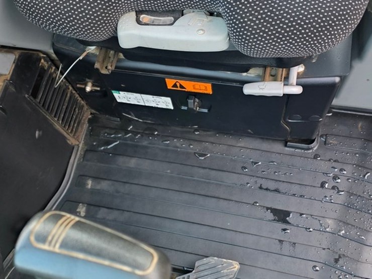 2023-bobcat-e42-image-50