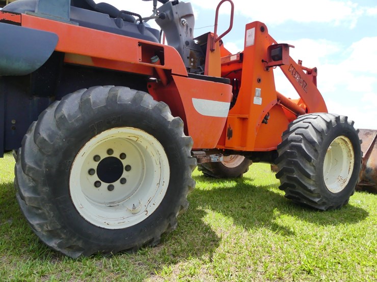 2001-kubota-r520-image-5