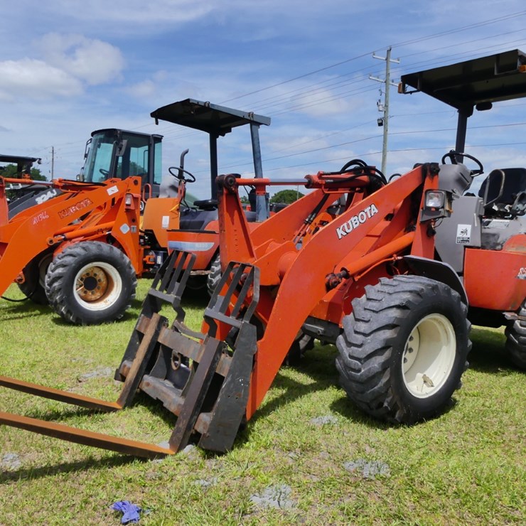 2012 KUBOTA R520S