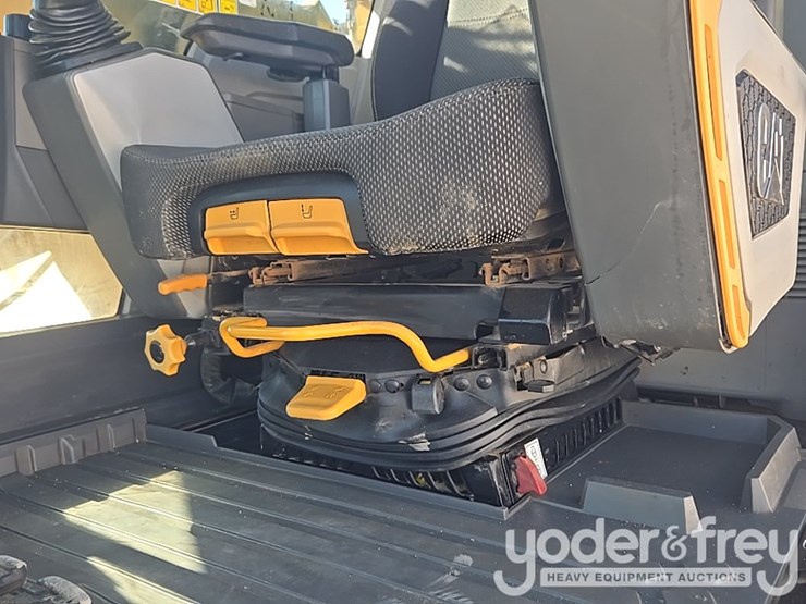 2019-caterpillar-336-image-88