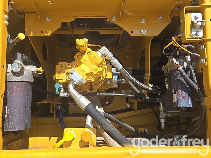 2019-caterpillar-336-image-43