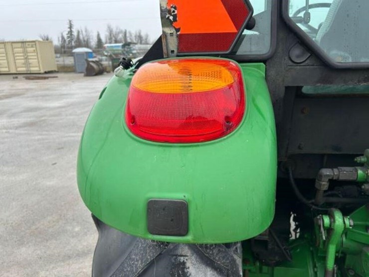 2016-john-deere-5085e-image-53