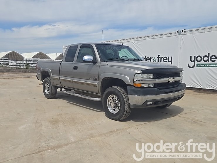 2002-chevrolet-silverado-2500hd-image-7